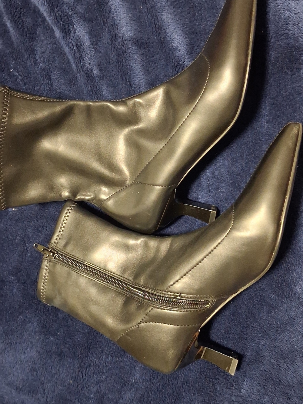 & Other Stories Black Pointed Toe Ankle Heeled Boots with Side Zip